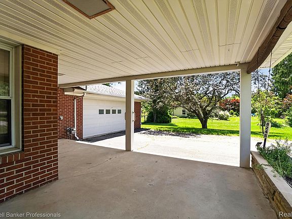 2nd image of 8245 Fenton Rd