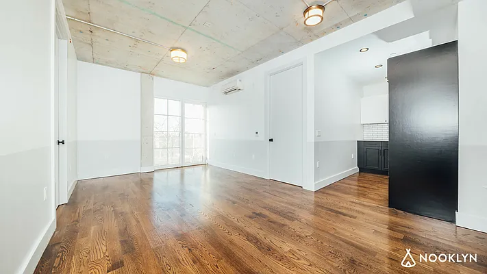 Rented by Nooklyn NYC LLC | media 40