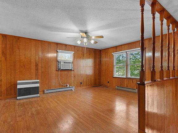 5th image of 610 Collins Rd