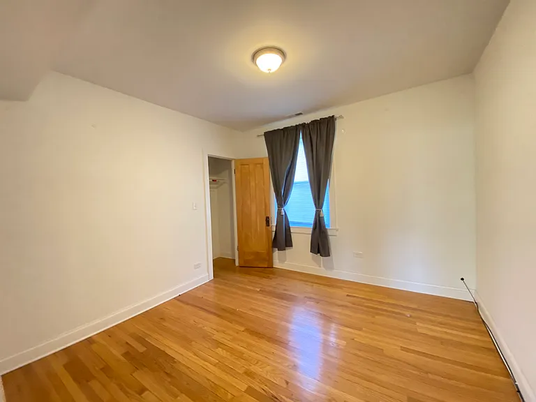 4435-37 W Gunnison St #3E — Photo 13