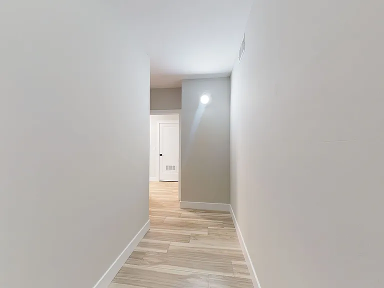 353 Boyden Ave — Photo 10