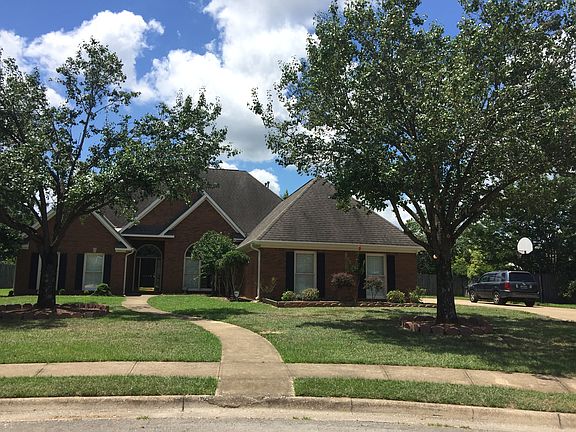 2nd image of 6040 Grey Cir