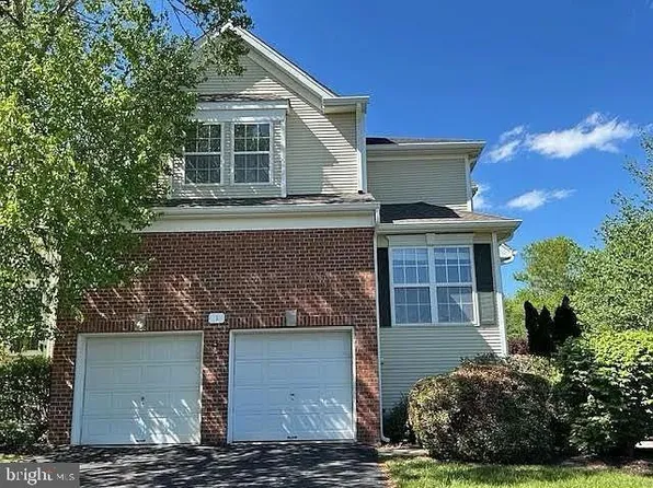 1 Cardiff Ct, Princeton Junction, NJ 08550