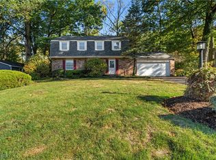 8545 Carriage Hill Dr NE, Warren, OH 44484