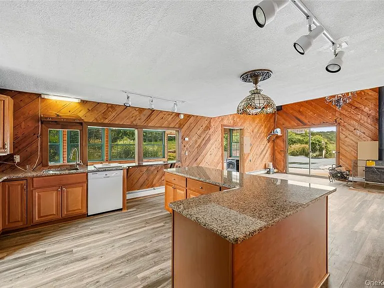 35 Milburn Rd — Photo 8