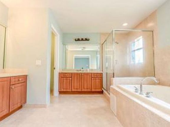 5th image of 13908 SW 86th Ct
