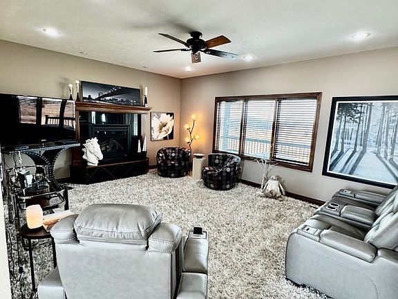 3rd image of 1502 Prairie Ln