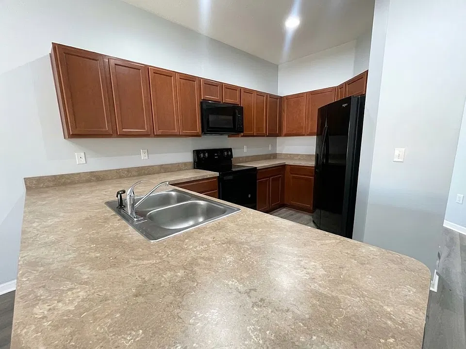 1781 Barton Towne Cir