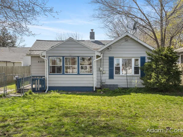 4559 Wilkshire Ave SW, Wyoming, MI 49548