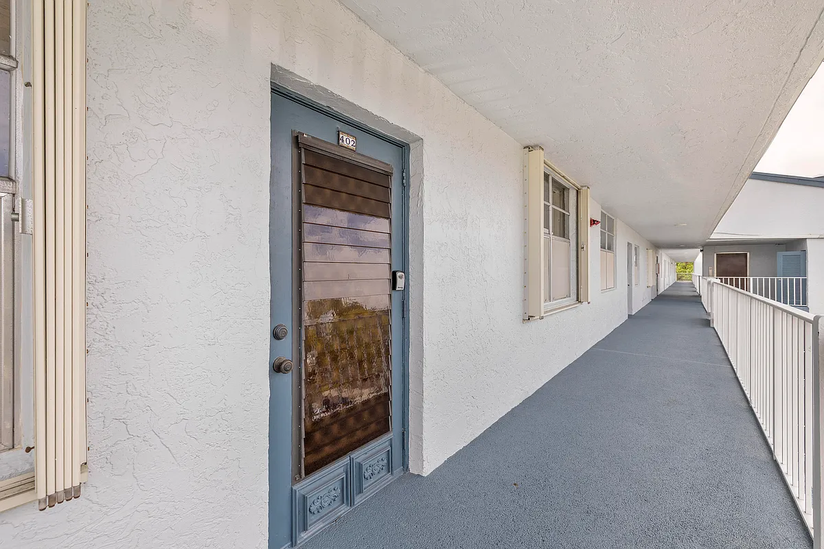 Building Photo - 1480 NW 80th Ave #402
