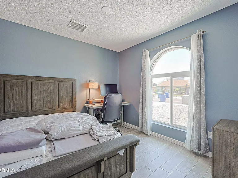 4026 W Willow Ave — Photo 18