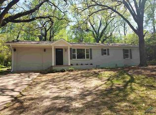 2401 Surrey Cir, Tyler, TX 75701