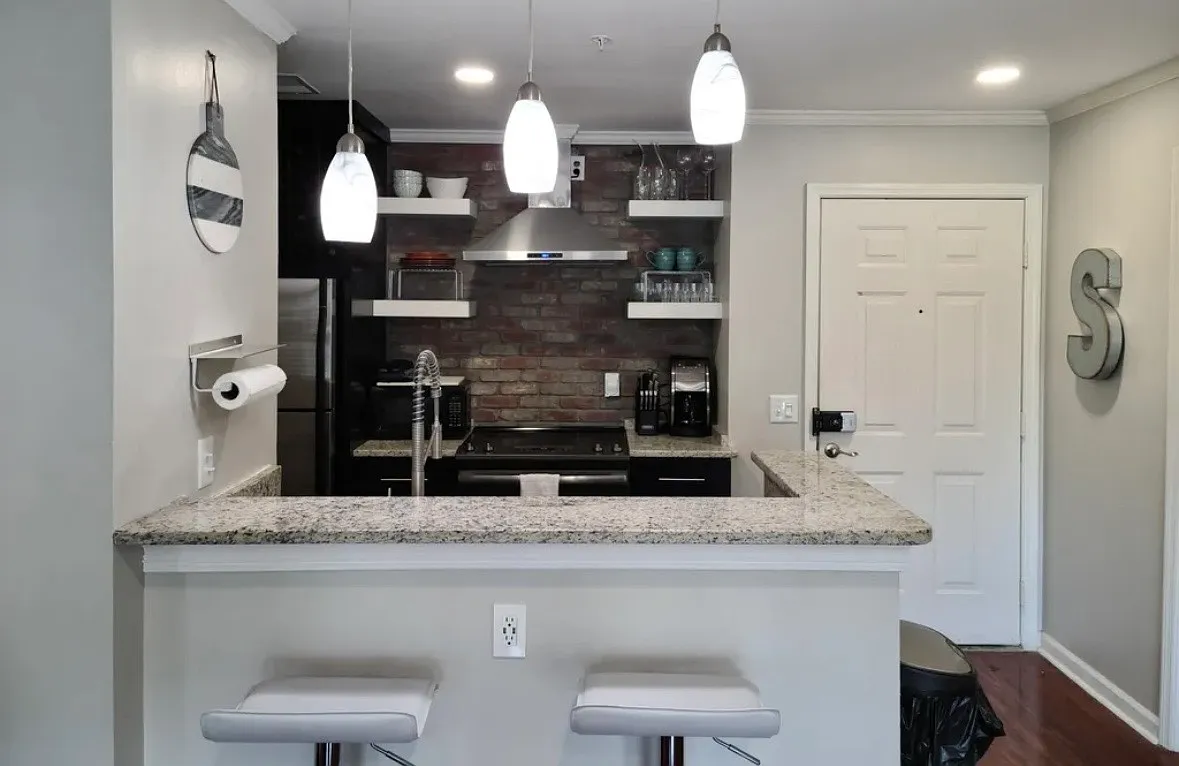 2 bed, 957 sqft, $2,400 — Photo 1