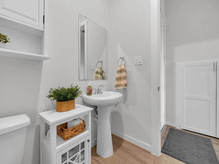 16531 Lake Austin St — Photo 11