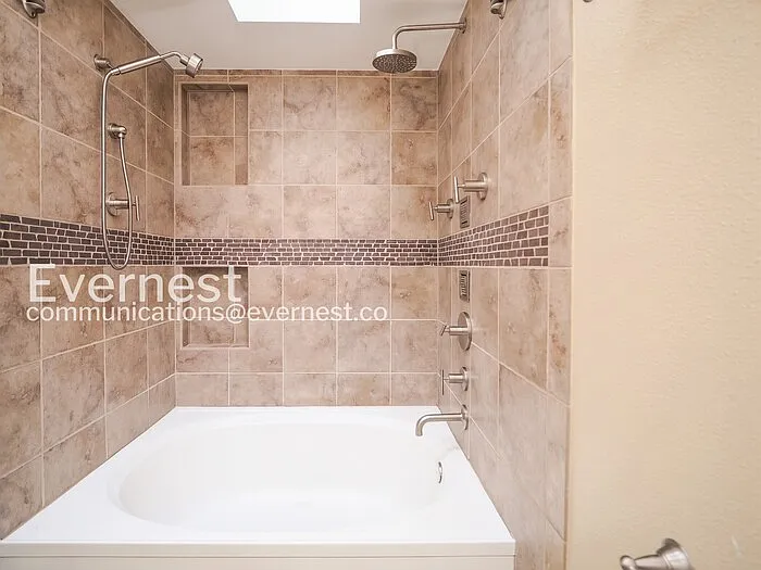 9423 NE 129th Pl — Photo 11