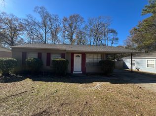 710 Northhill Dr, Hattiesburg, MS 39401