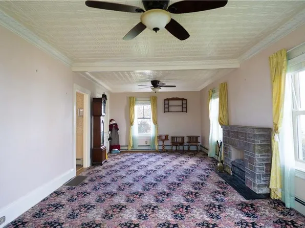 504 Power Rd, Pawtucket, RI 02860