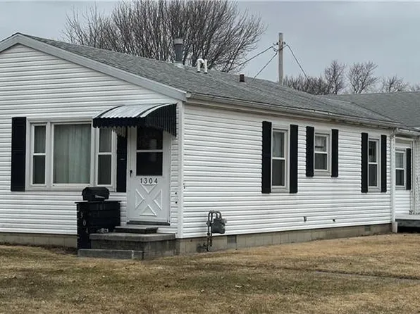 1304 Stoner Rd, Fostoria, OH 44830