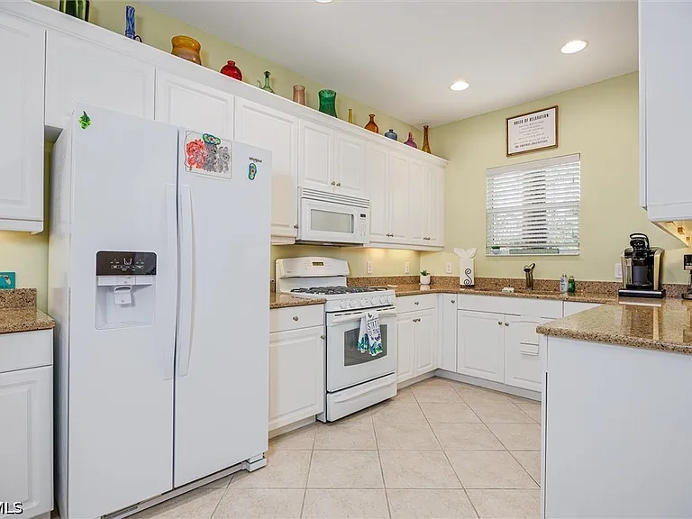 3210 Cottonwood Bnd #803 — Photo 8