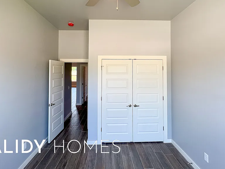 435 Remington Ave — Photo 26