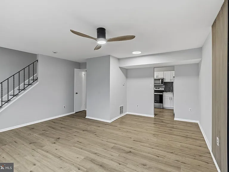 341 Clarkson St — Photo 6