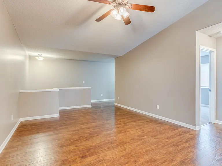 1054 E Karla Ct — Photo 7