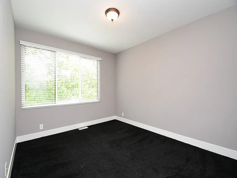 4004 N 162nd Ave — Photo 24