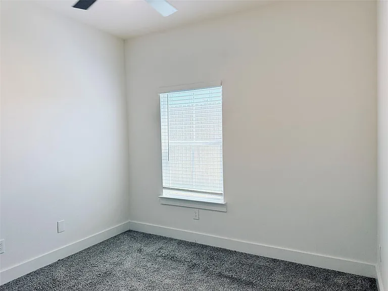 16575 Oasis Glade Dr — Photo 12