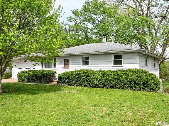 2nd image of 204 Clover Ave