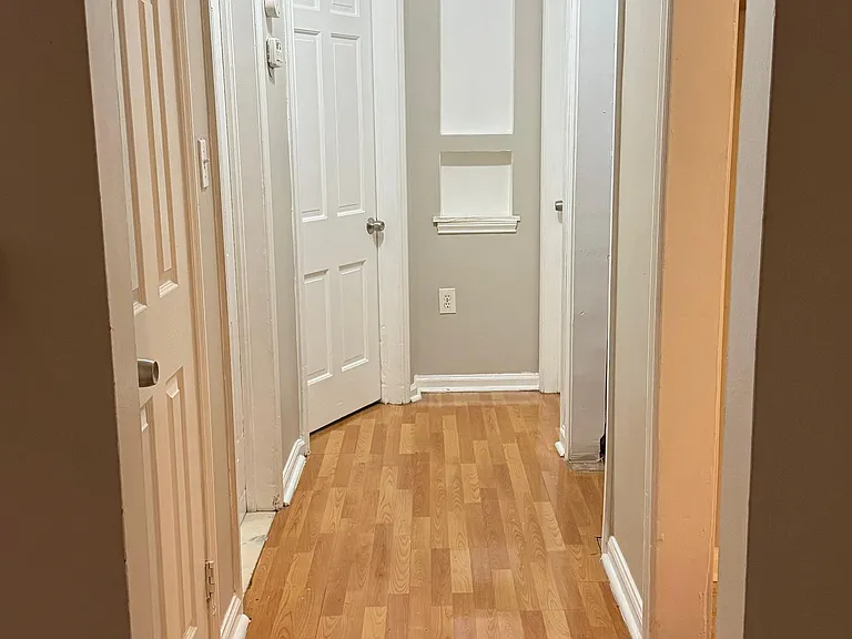 10370 Britain St — Photo 11