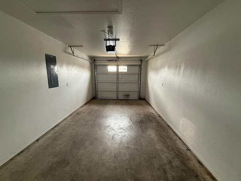 3304 Kbs Ct — Photo 20