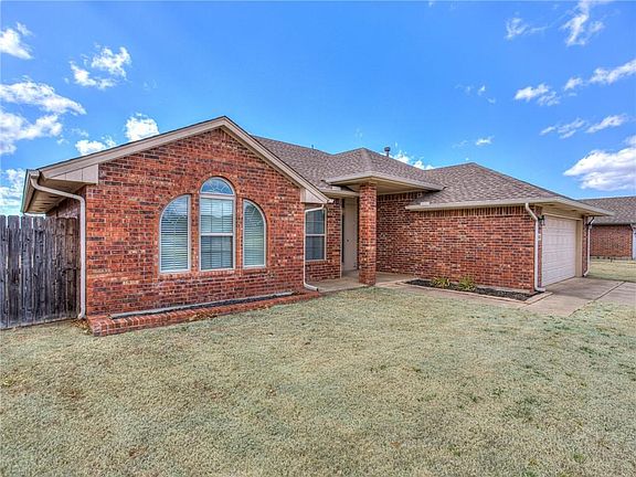 2nd image of 15101 Stone Meadows Dr
