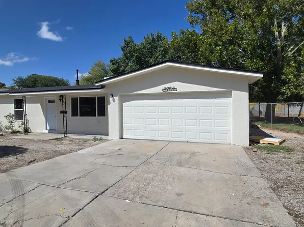 307 Osage Pl SW, Albuquerque, NM 87105