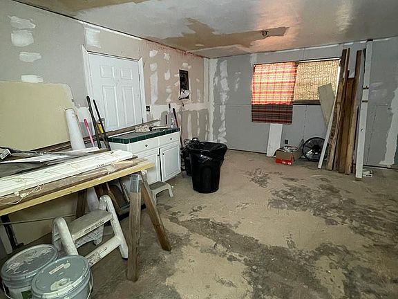 5th image of 118 Rainbow Rd