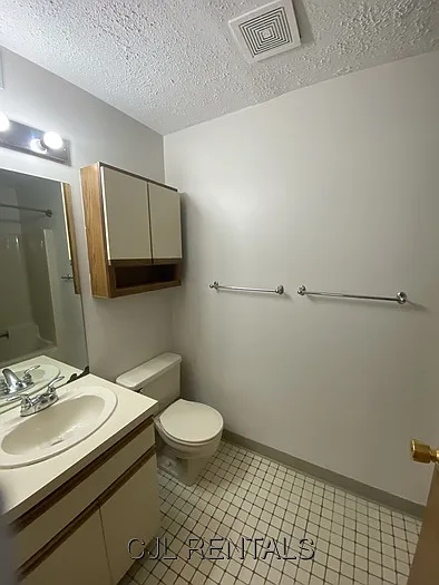 23 Elm St #109-21 — Photo 4