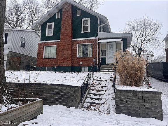 4th image of 277 Saint Leger Ave