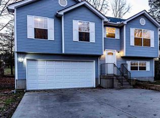 29 Utz Dr, Florence, KY 41042