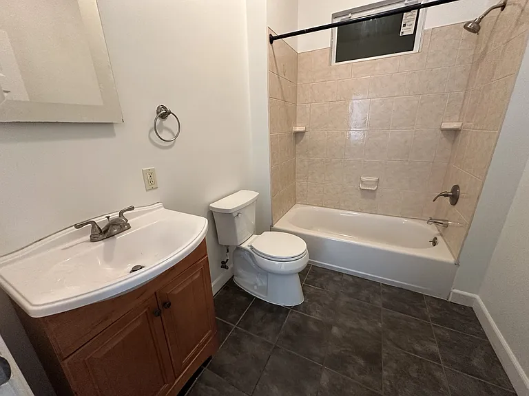 901 Alabama Ave SE — Photo 27