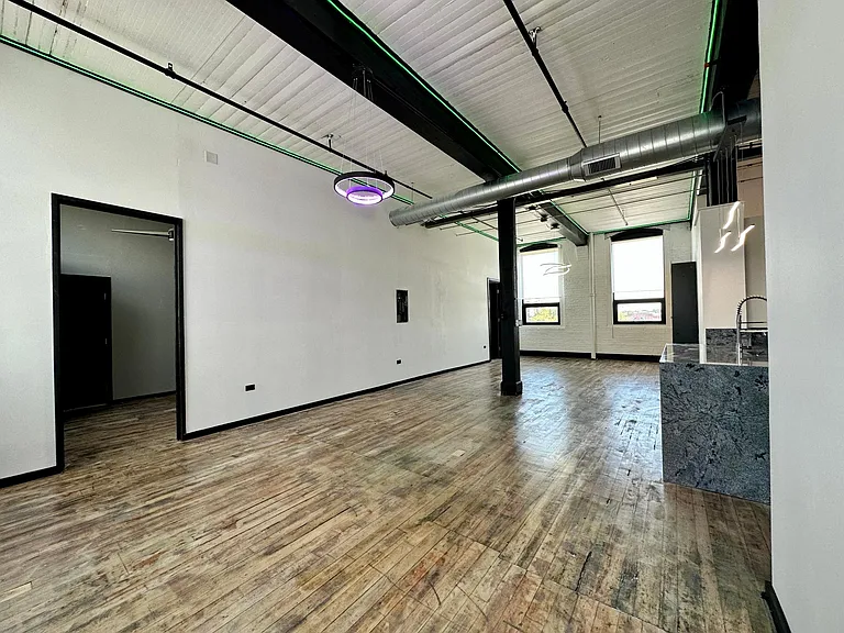 111 Summer St — Photo 16