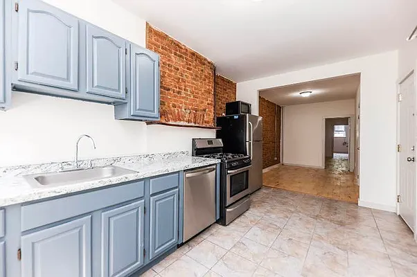 Rented by Oxford Property Group | media 4