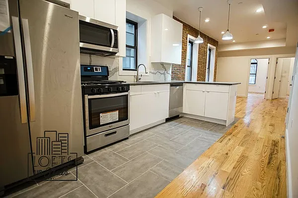 Rented by Lofts and Flats LLC | media 14