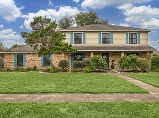 2309 Westpark Dr, Alvin, TX 77511