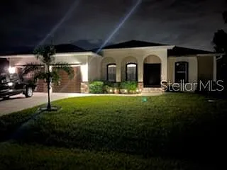 3 bed, 2.0 bath, 2002 sqft, $3,500 — Photo 3