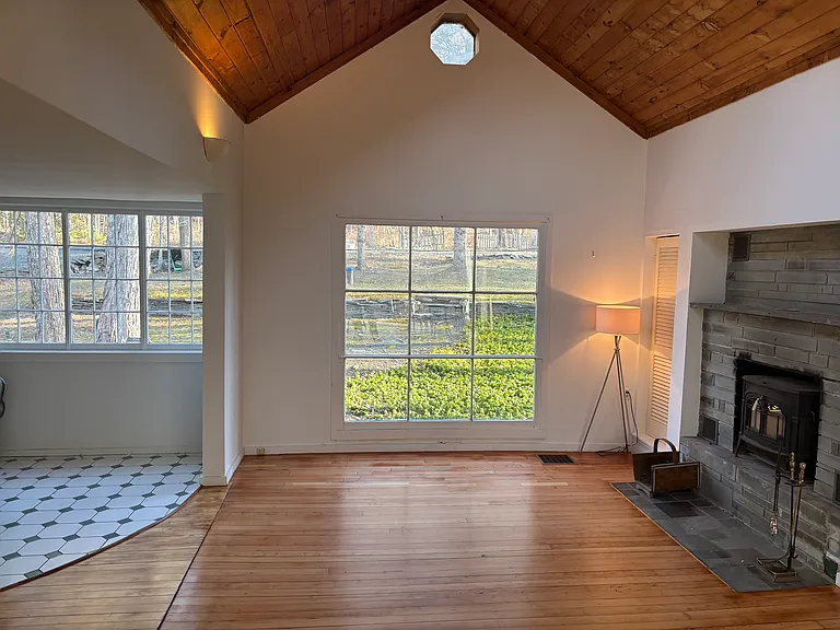 2397 Glasco Turn Pike — Photo 35