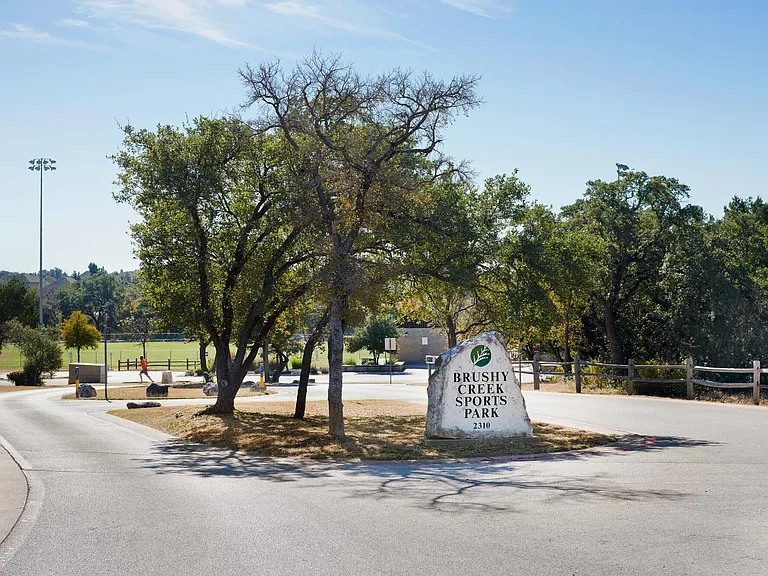 Camden Amber Oaks — Photo 43