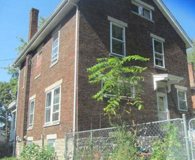 2nd image of 3612 Park Dr