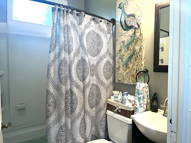 4 Briggs Ave — Photo 3