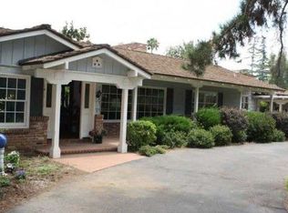 10521 Grandview Dr, La Mesa, CA 91941
