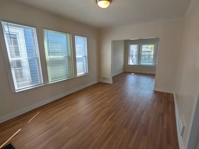 7117 S Wolcott Ave — Photo 5