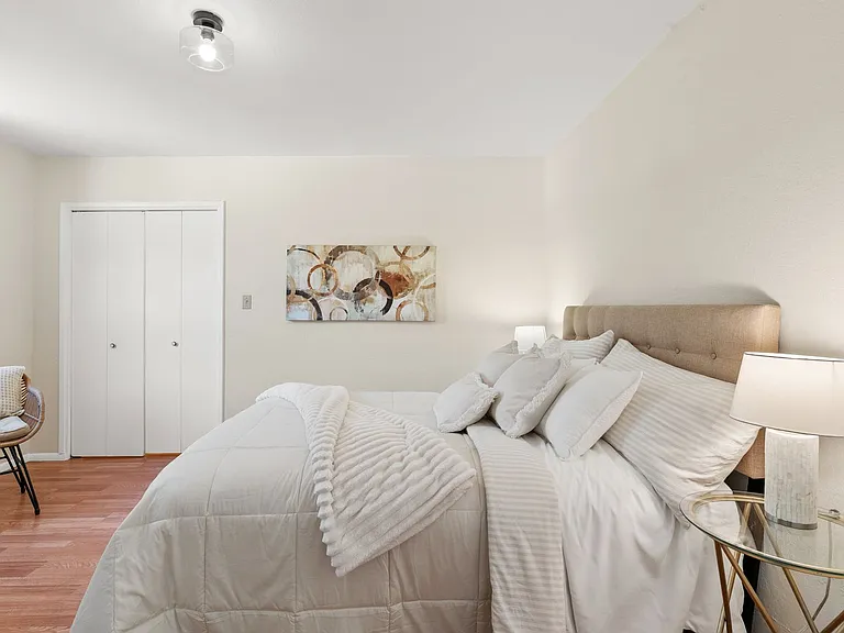 205 Apple Knl — Photo 22